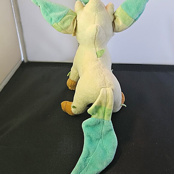 Leafeon Eevee Evolution Pokémon Plush ~ 8 Inches - Picture 3 of 7